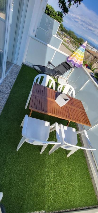 Appartement Avec Balcon/Terrasse モントゥー エクステリア 写真