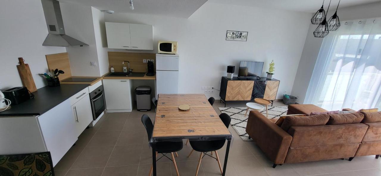 Appartement Avec Balcon/Terrasse モントゥー エクステリア 写真